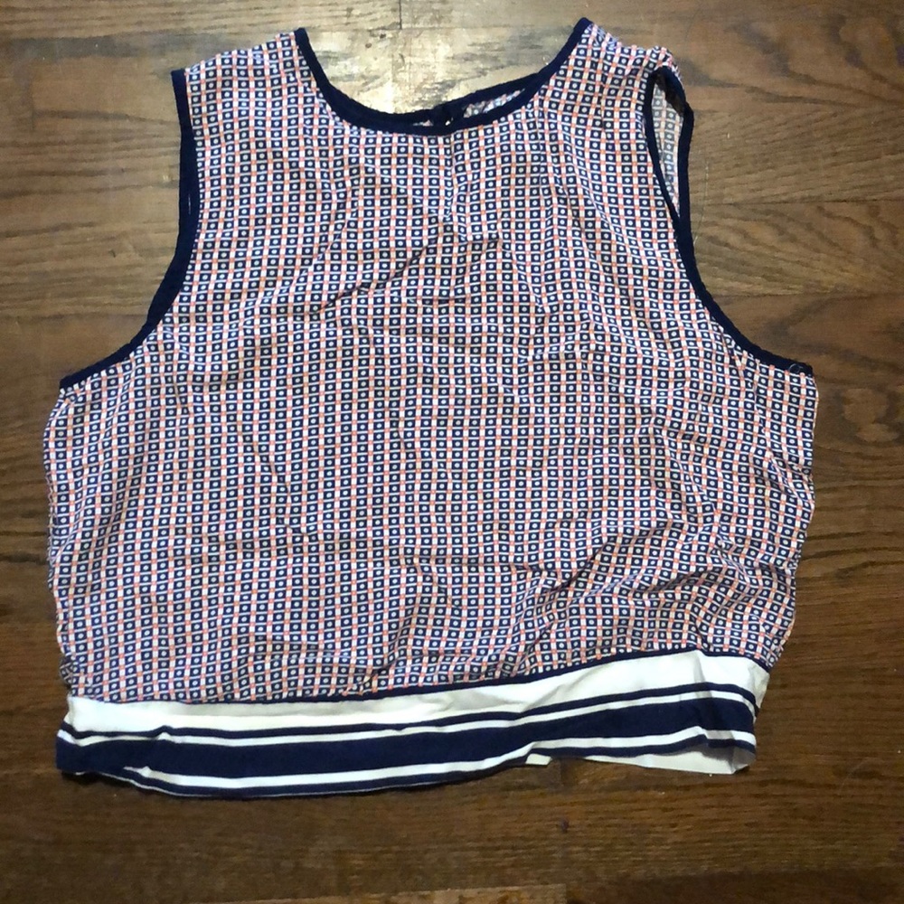 Gap Patterned top